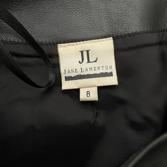 Black Leather Skirt, Size 4, Australian designer Jane Lamerton - Picture 3 of 5